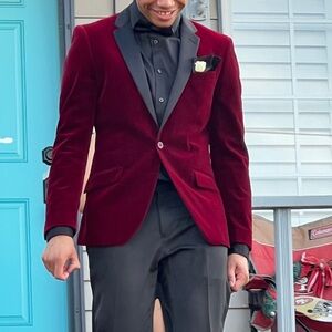 Suslo Couture Slim Fit Burgundy Velvet Blazer Prom